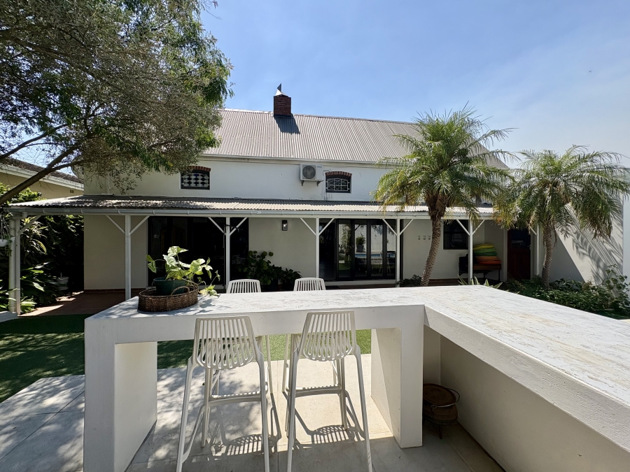 4 Bedroom Property for Sale in Hoog En Droog Western Cape